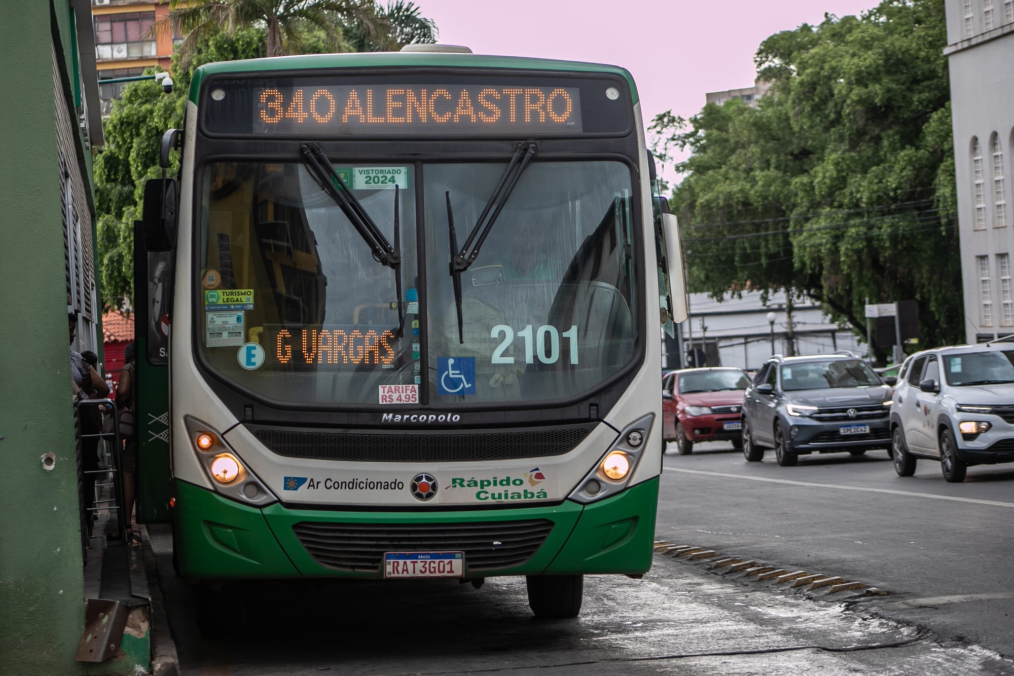 Abilio revela que Emanuel Pinheiro deixou R$ 30 milhões de dívidas com empresas de ônibus