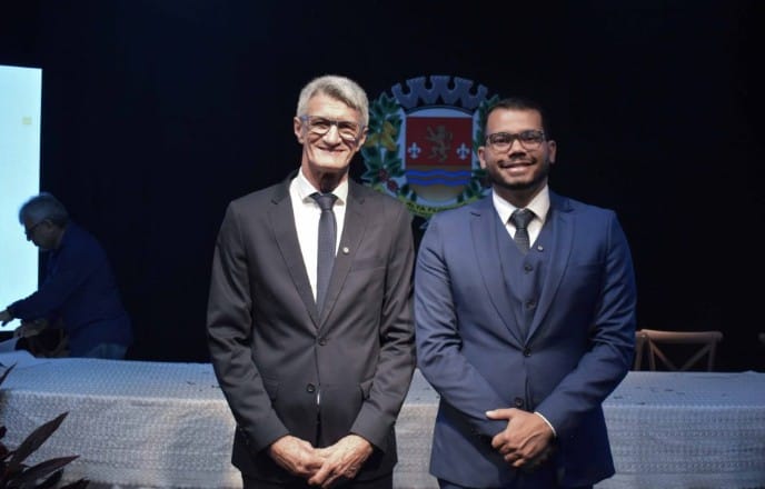 Prefeito e vice em MT tem mandato cassado por suspeita de compra de votos