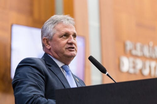 Líder de Mauro na AL defende realização de pesquisas para definir nome ao governo