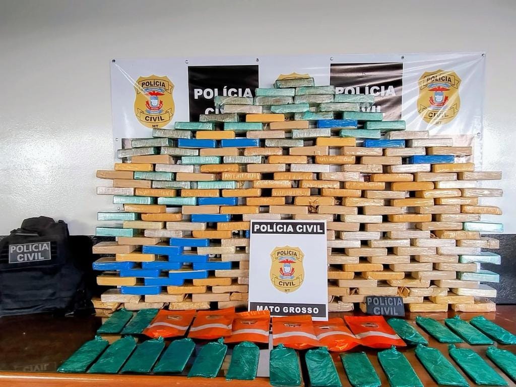 PC apreende carga com quase 200 tabletes de pasta base de cocaína avaliada em R$ 3,5 milhões