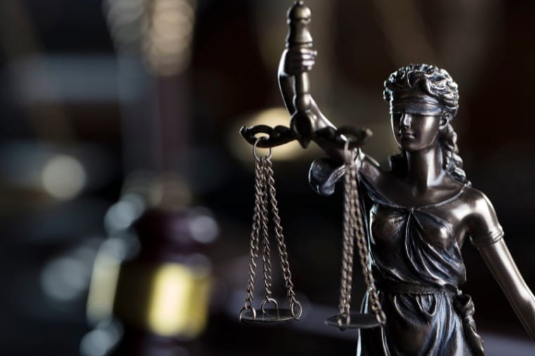 Motorista que fugiu de abordagem e deixou um morto e mulher ferida é condenado