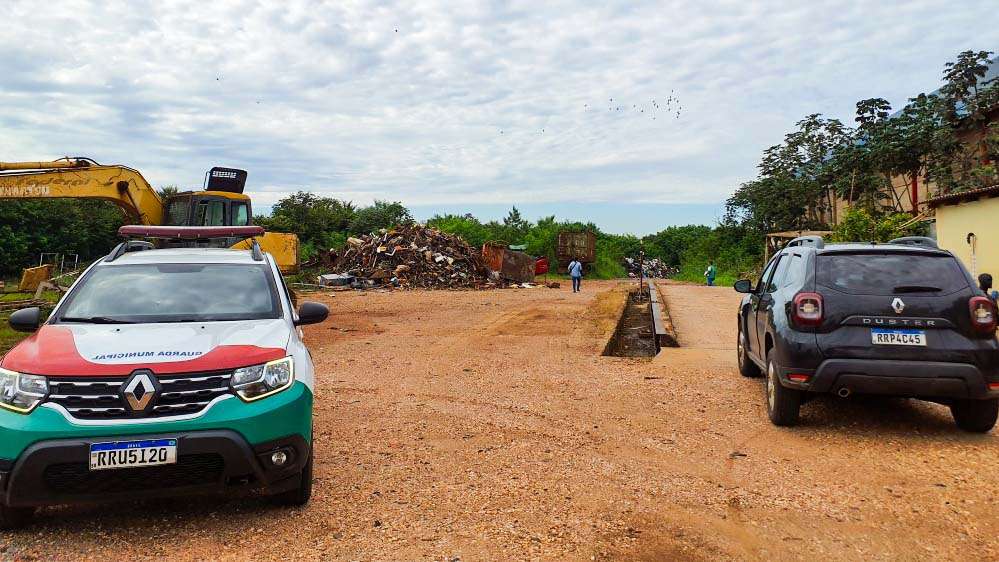 Operação faz varredura em 'sucatões' contra receptadores em Várzea Grande