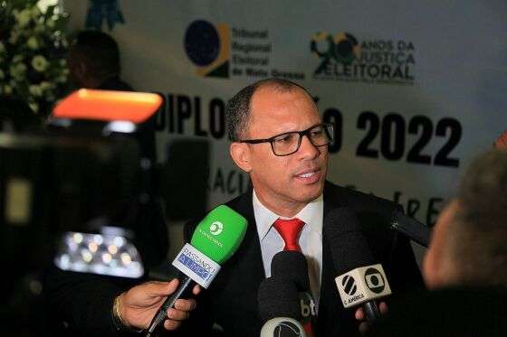 De olho na reeleição, Fabinho deve trocar de partido em março de 2026