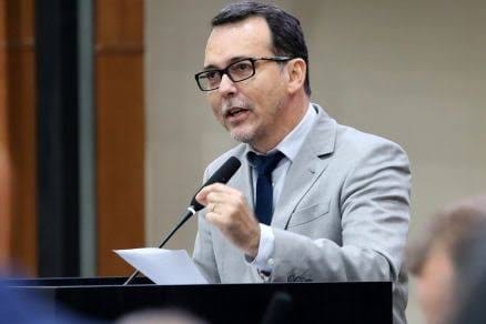 Lúdio rebate Valdir Barranco e diz desconhecer que ex-deputada vai disputar Senado