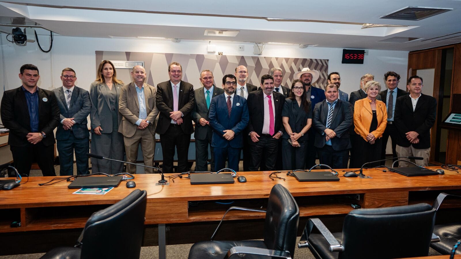 No Senado, deputados de Mato Grosso defendem legalidade de lei e fim da moratória da soja