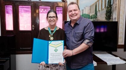 Presidente da Assembleia  homenageia desembargadora de MT com comenda