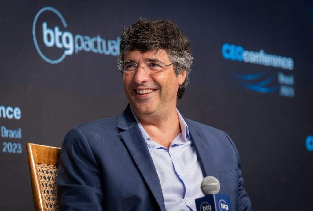 André Esteves Entra em guerra contra fusão entre Banco Master e o BRB