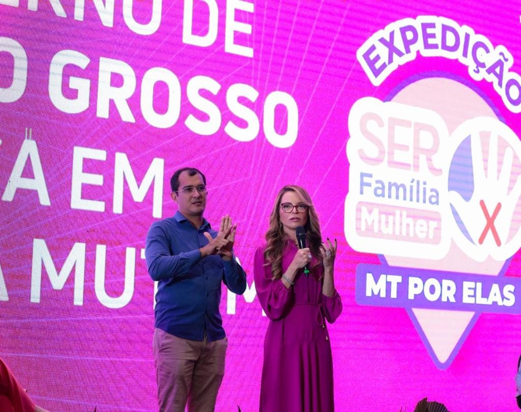 Primeira-dama de MT reforça importância da língua brasileira de sinais e dos intérpretes