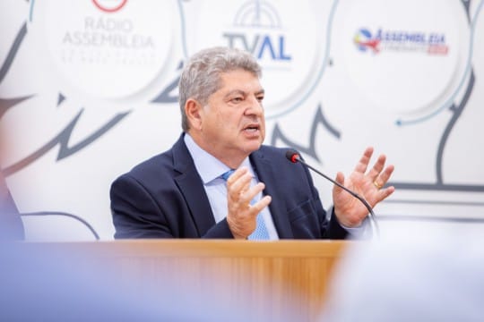 Conselheiro defende políticas contra hanseníase em lançamento de frente parlamentar na ALMT