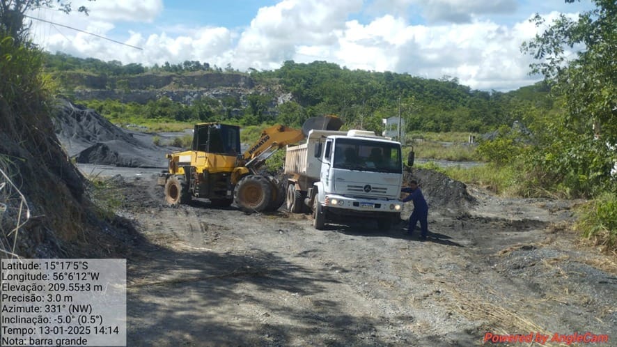 Prefeitura de Cuiabá intensifica serviços de patrolamento após período chuvoso