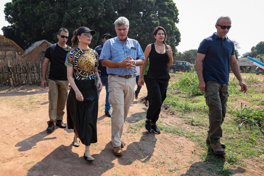 Ação coordenada pela primeira-dama de MT leva serviços de cidadania à região de fronteira