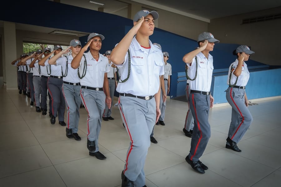 Em MT, 28 novas escolas devem ser convertidas para o modelo cívico-militar; veja lista