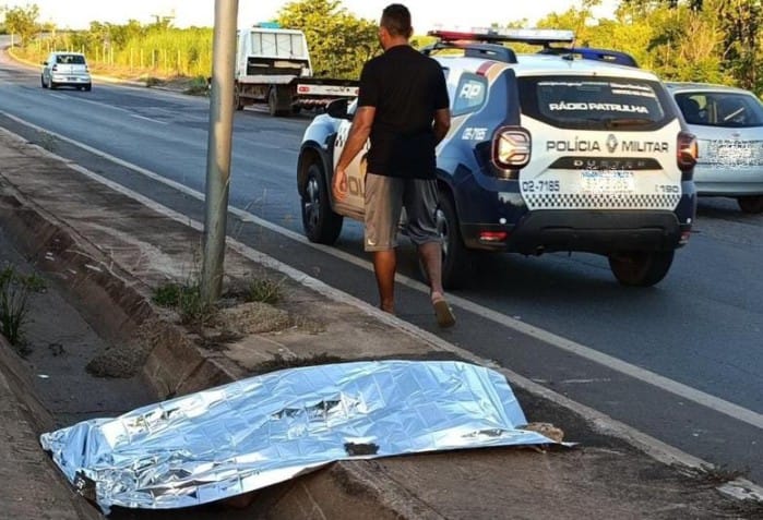 Sem capacete, motociclista morre em acidente na Mário Andreazza, em VG