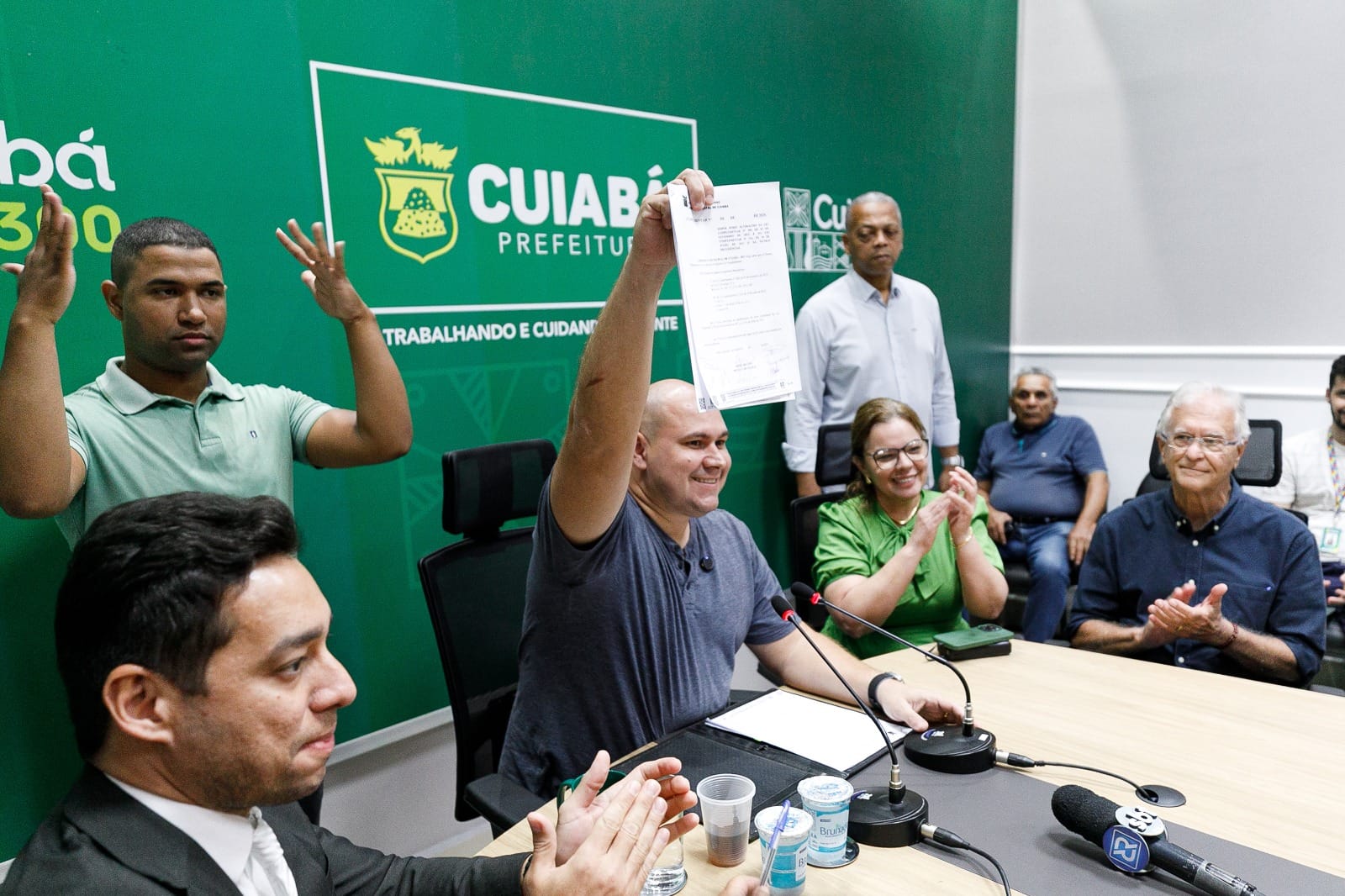 Abilio tem 70,5% de avaliação positiva nos primeiros 90 dias de gestão, aponta pesquisa Percent