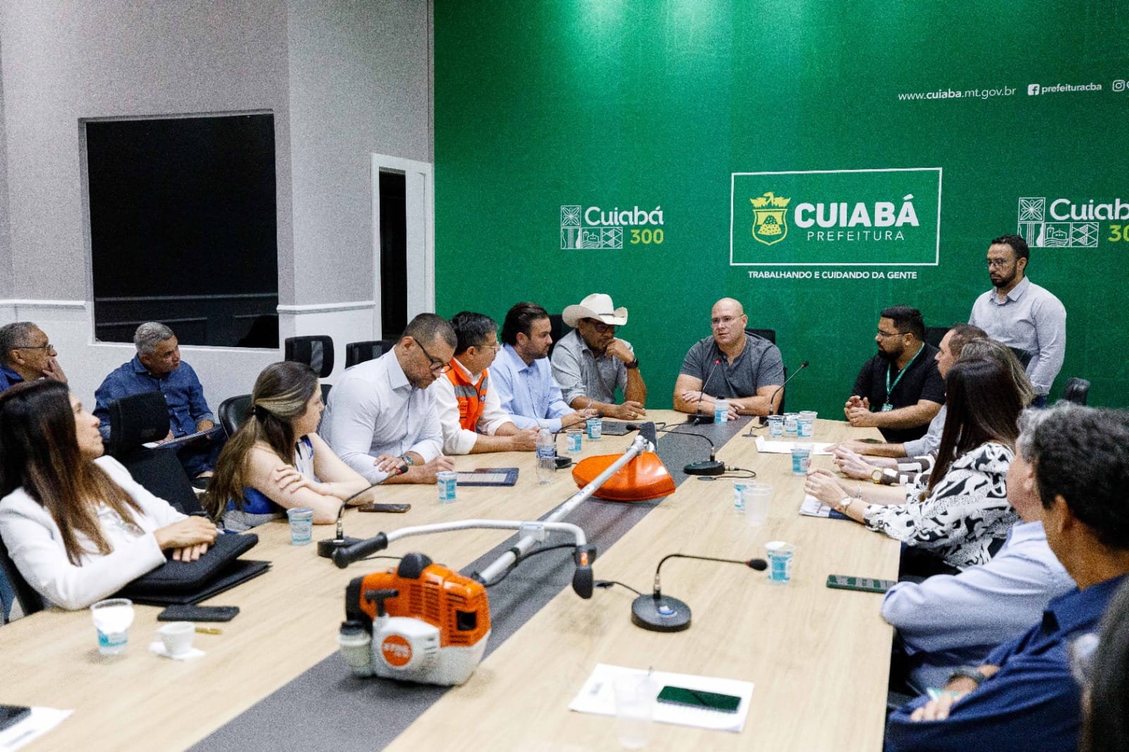 Abilio tem apoio popular ao cancelar shows e priorizar serviços, diz pesquisa