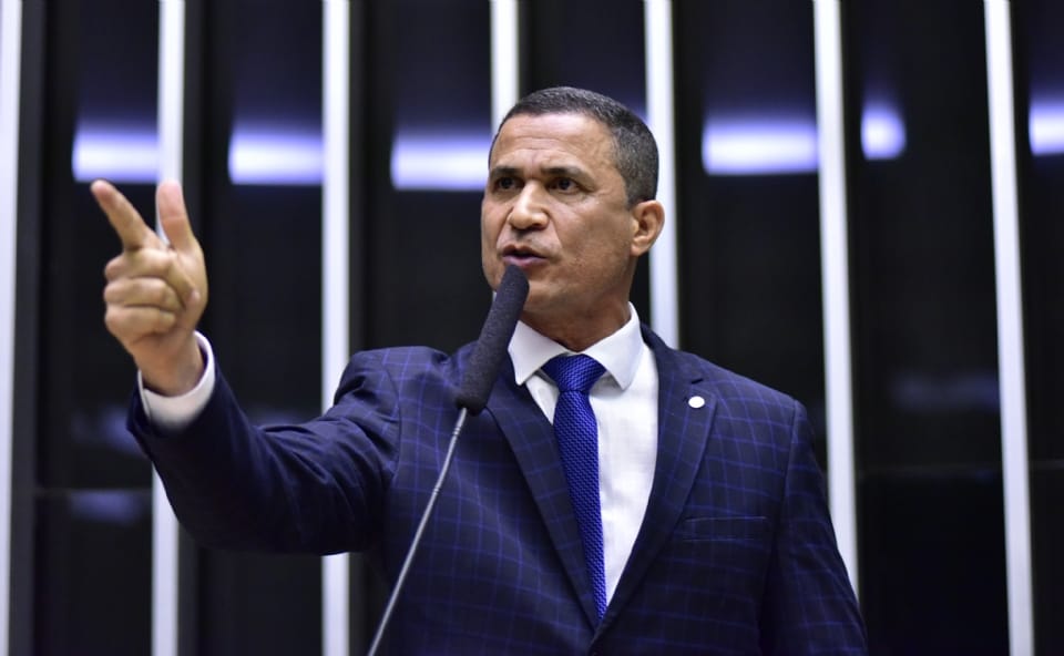 Coronel Assis detona PEC da Segurança: proposta cria mais instâncias e burocracia