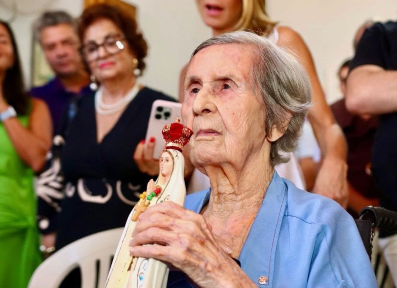 Matriarca centenária: Dona Maria Benedita completa 104 anos