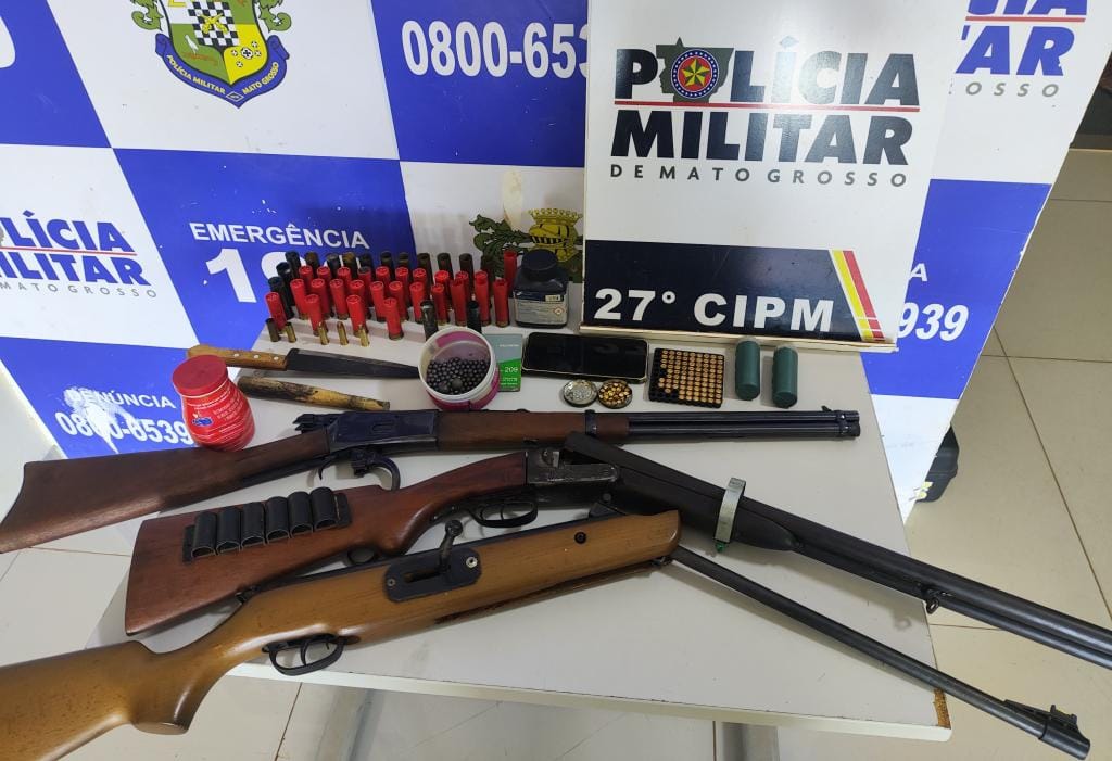 Maníaco é preso com armas após ameaçar esposa a manter relações sexuais