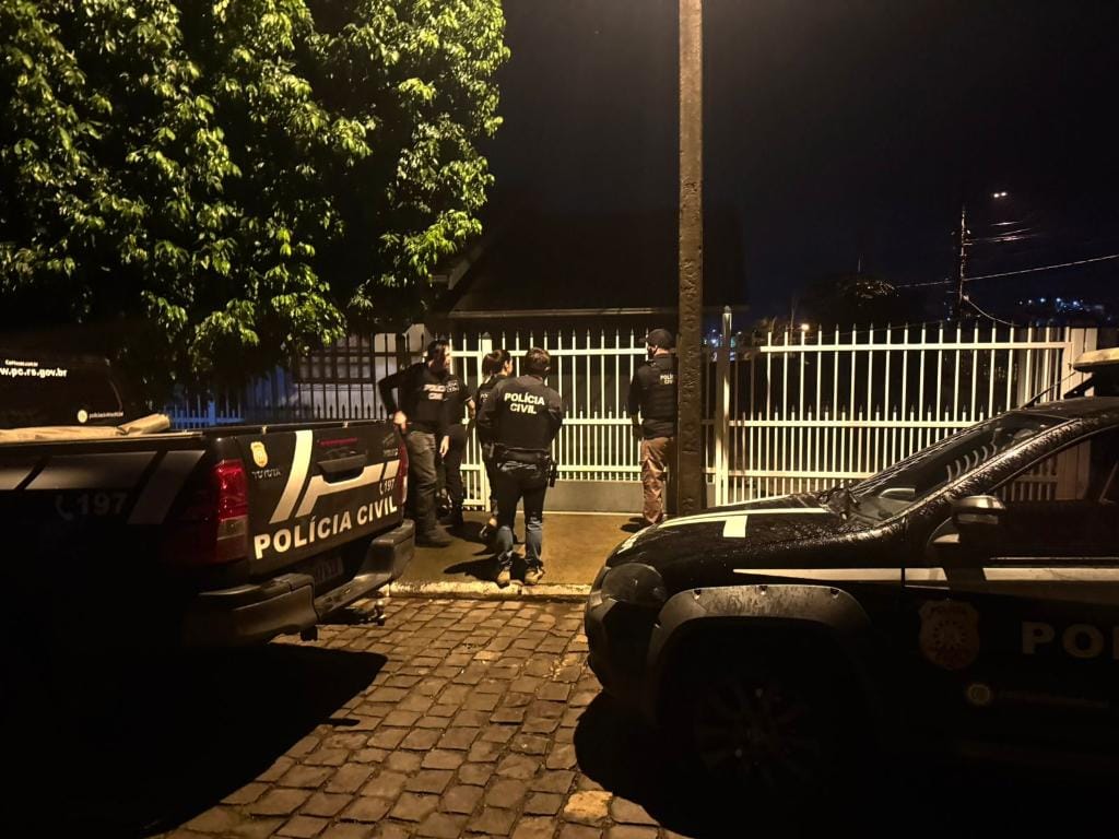 PC mira adolescentes por estimular mutilação de crianças, pornografia infantil e apologia ao nazismo