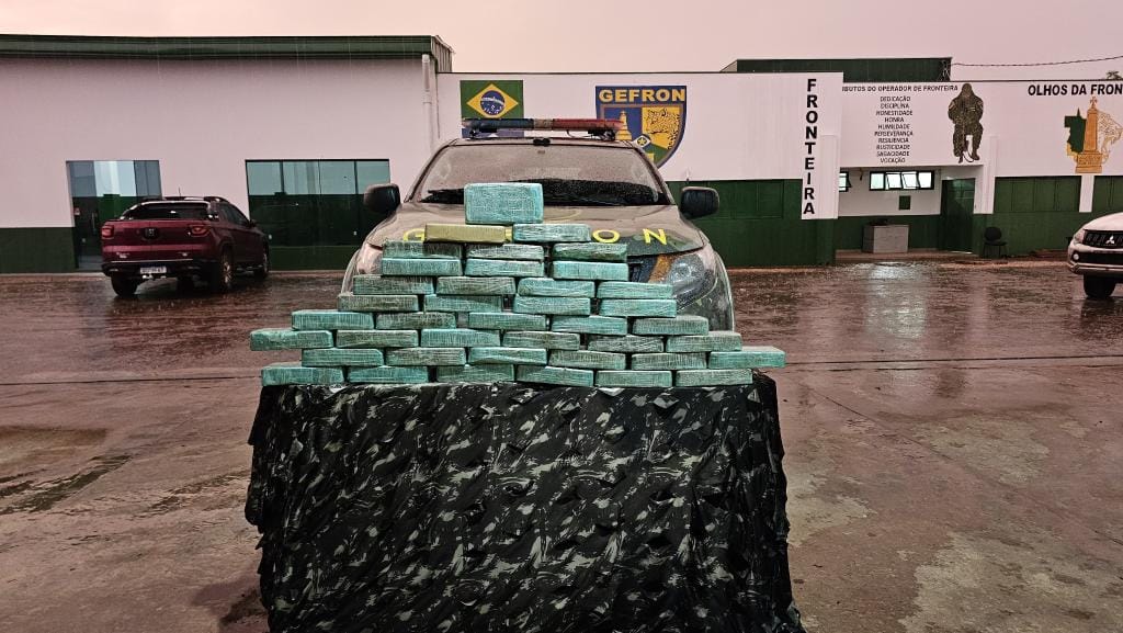 Gefron apreende 40 quilos de pasta-base e gera prejuízo de R$ 720 mil às facções