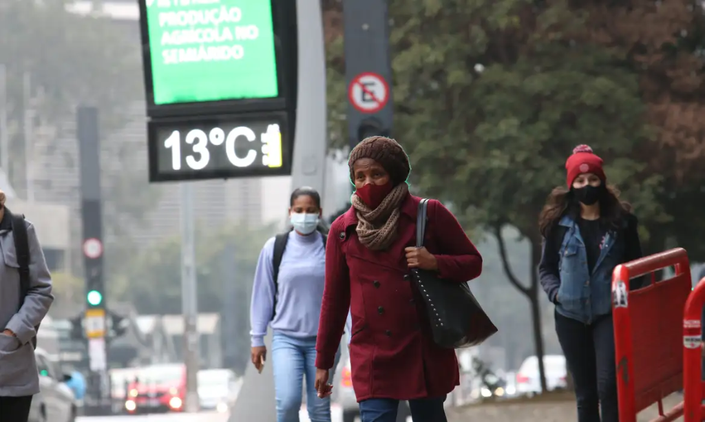 Onda de frio deve se estender até sexta-feira e Defesa Civil orienta para cuidados com a saúde
