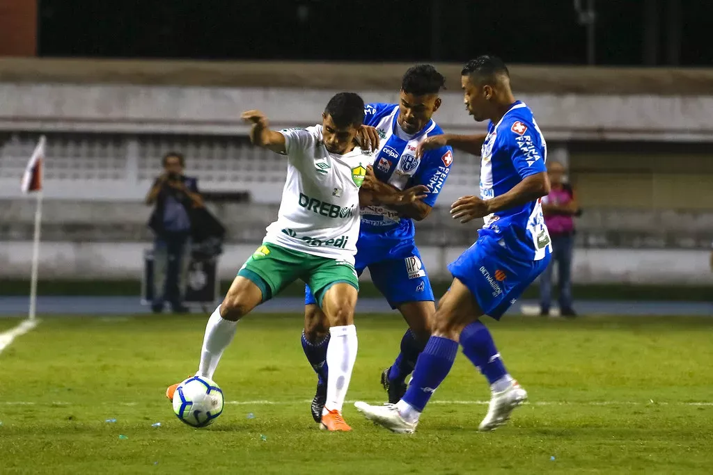 Embalado, Cuiabá recebe o Paysandu nesta sexta-feira para se manter no G-4 da Série B
