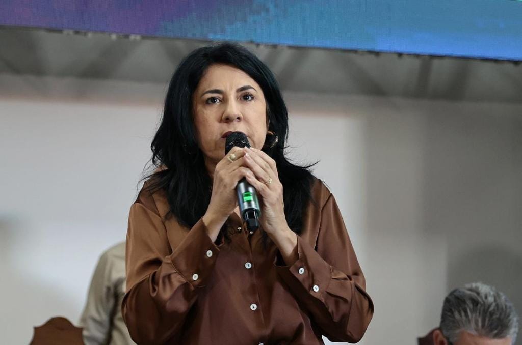 Prefeita prevê desenvolvimento da região com a instalação de free shop: “marco histórico”