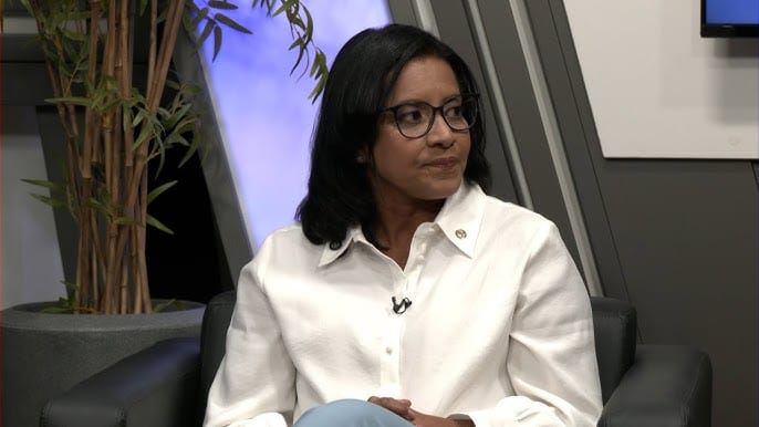 Gisela Simona condiciona saída da Câmara à licença prévia de Coronel Assis