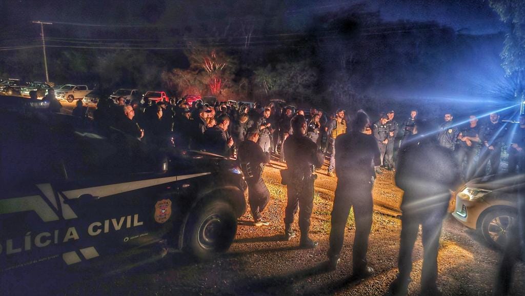 Operação mira membros de facção criminosa envolvidos em extorsões contra comerciantes