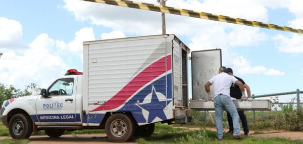 Dois corpos são encontrados carbonizados em estrada próximo à Ponte de Ferro