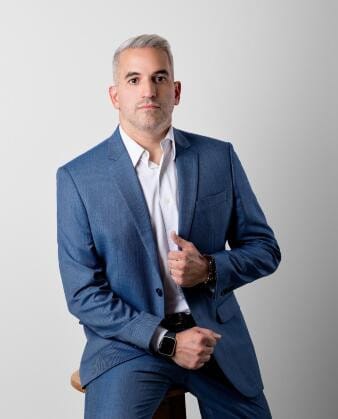 A Responsabilidade Solidária de Influenciadores e a Omissão das Instituições