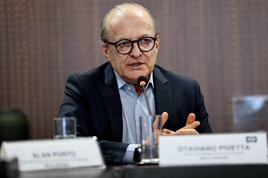 Pivetta evita atrito com Jayme após jantar de apoio a pré-candidatura e diz ter respeito pelo senador