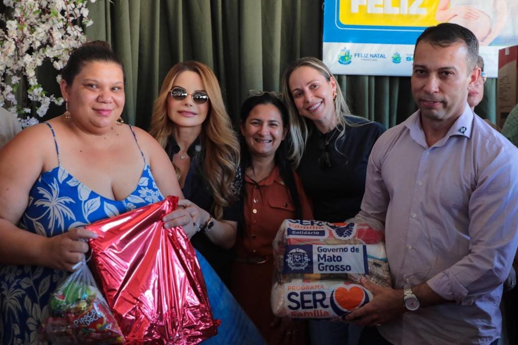 Primeira-dama de MT e Secretário de Assistência Social participam de mutirão