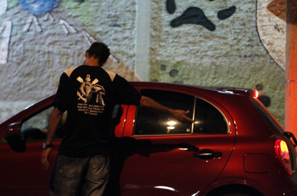 Vereador cita “ameaças” a motoristas e quer proibir atuação de flanelinhas em Cuiabá