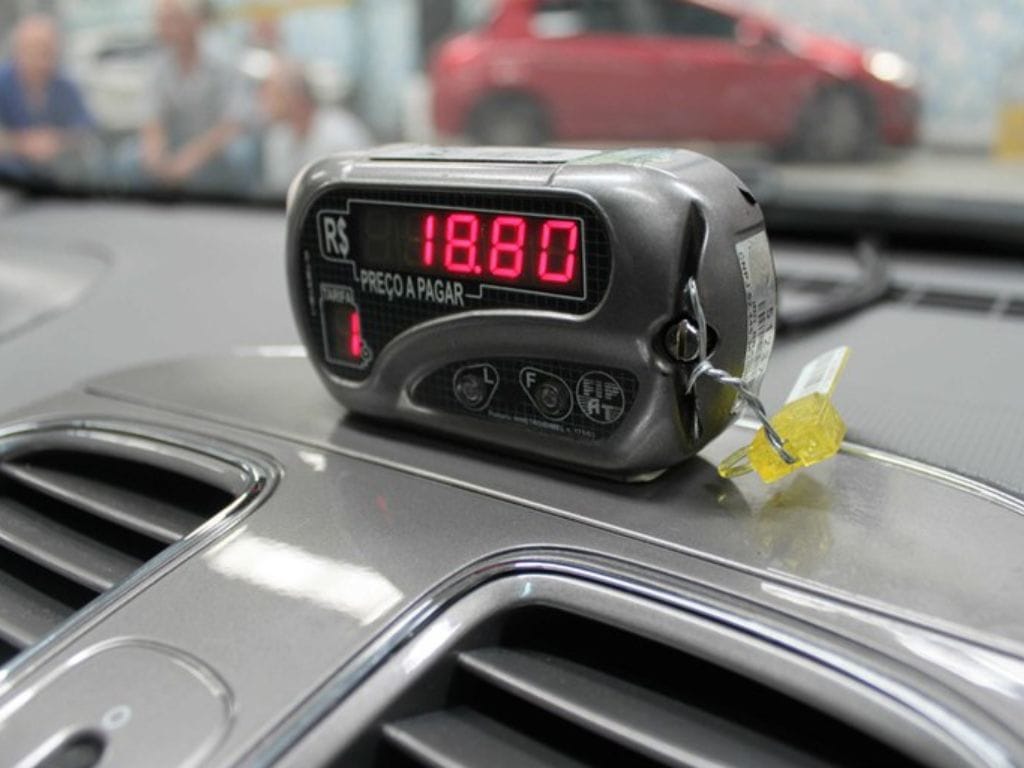 Verificação de taxímetros em MT passa a ser bienal com nova norma do Inmetro