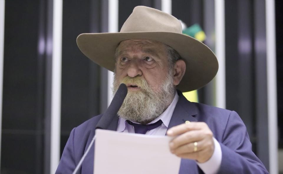 Barbudo alfineta Lula sobre atrito com EUA: "nem com cargo faz o que deveria fazer"