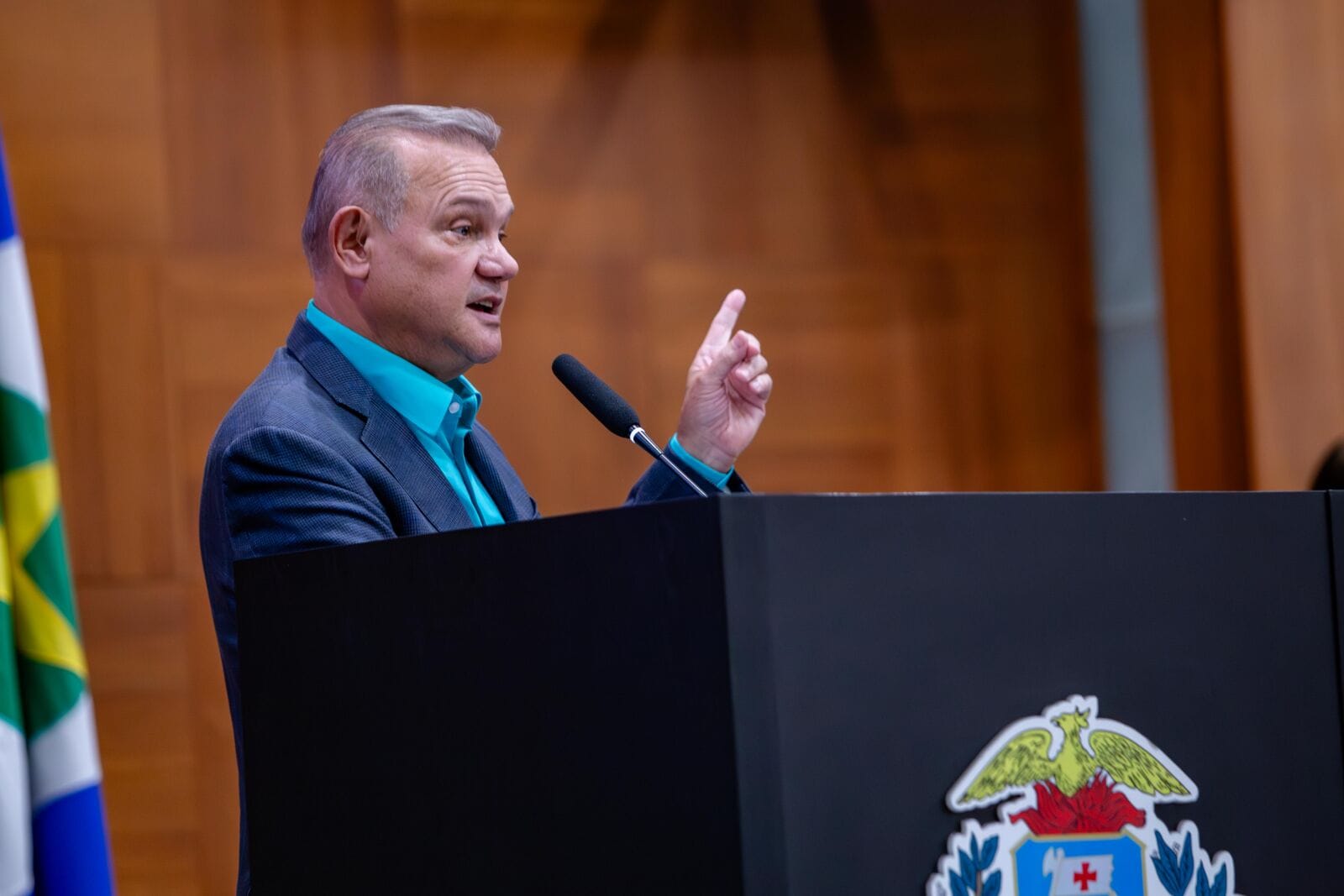 Senador considera que eleição sem Bolsonaro não será democrática e descarta “plano B”