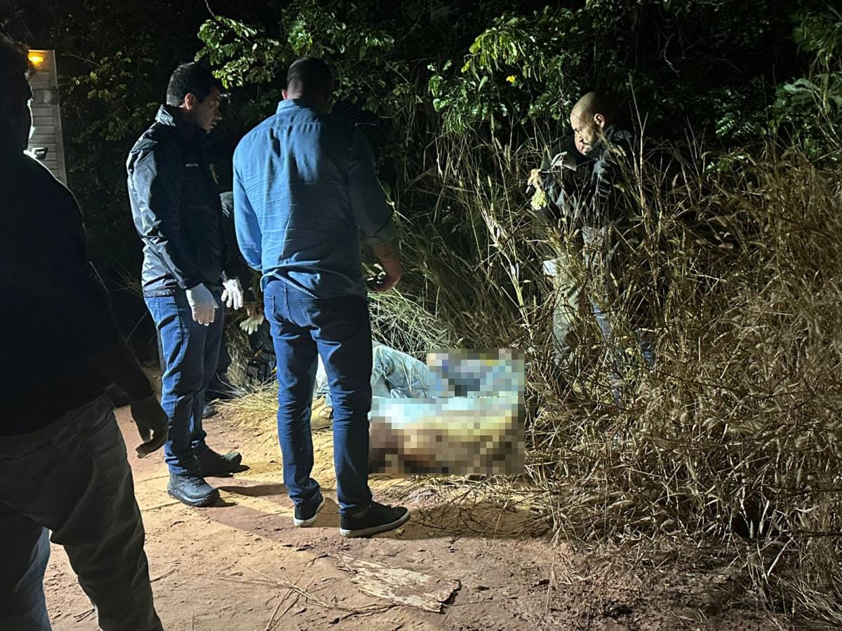 Dois corpos são encontrados dentro de saco de areia na região do Pedra 90