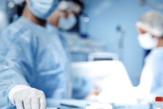 Plano de saúde terá que cobrir cirurgias reparadoras e indenizar paciente