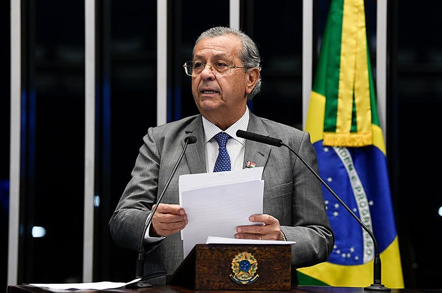 Jayme Campos recebe qualitativa e fica preocupado com o resultado