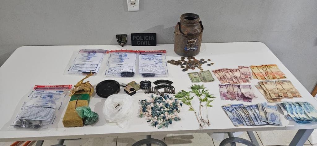 Polícia Civil prende duas pessoas em operação para combater o tráfico de drogas