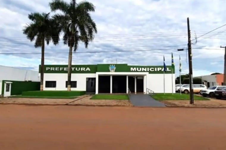 Justiça suspeita de uso pessoal de empresa por prefeito em MT e suspende contratos de R$ 500 mil