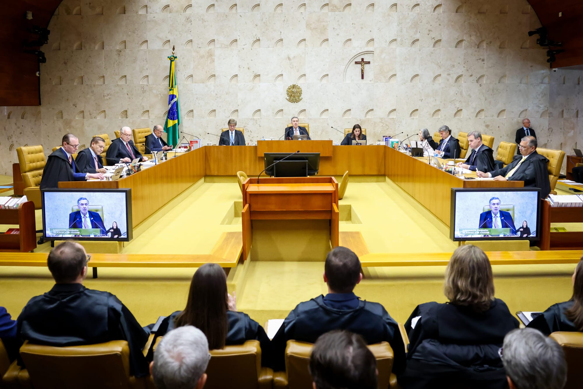 STF mantém condenação de advogado por acusar juiz de falsificação de documento público