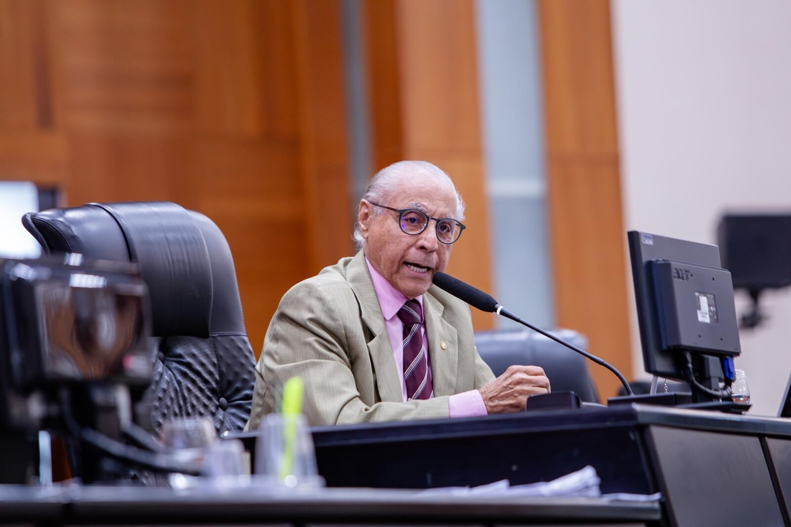 Deputado propõe “cota” entre órgãos públicos para quitar dívida e evitar fechamento