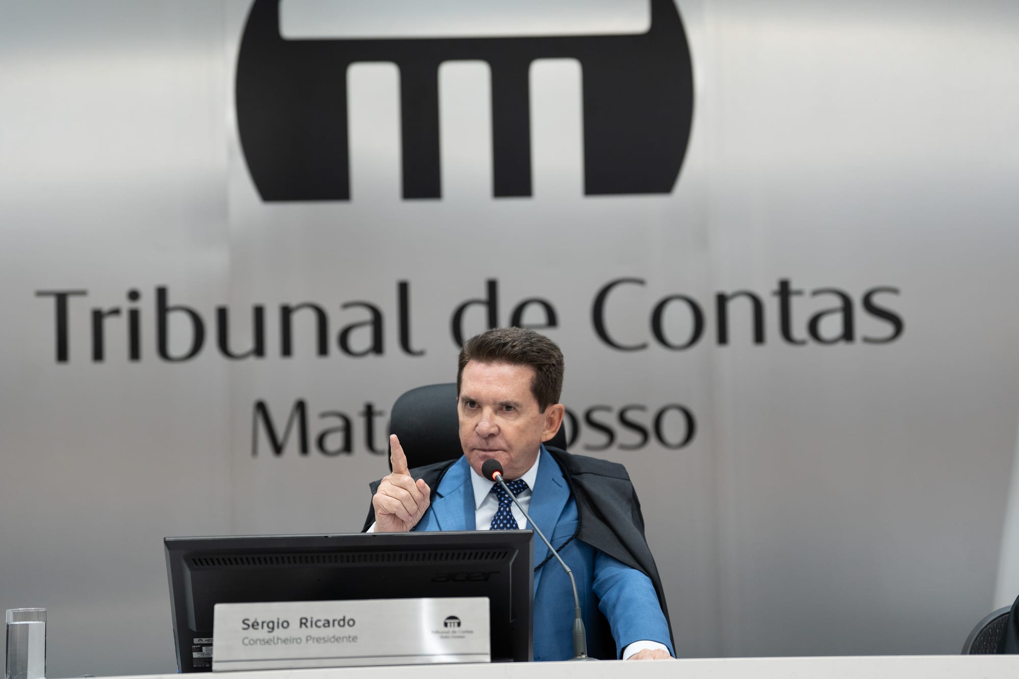 TCE determina suspensão de consignados por mais 120 dias e aprova normativa para proteger servidores