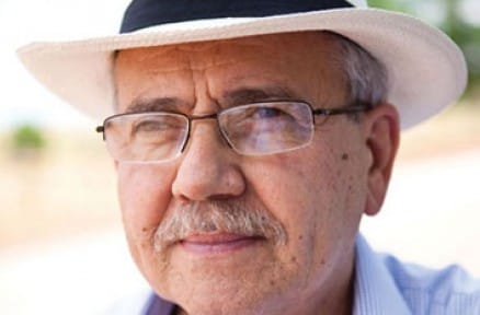 Anselmo Pinto e as flores do ipê