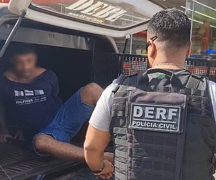 Foragido envolvido em furtos e latrocínio é preso pela Polícia Civil após perseguição