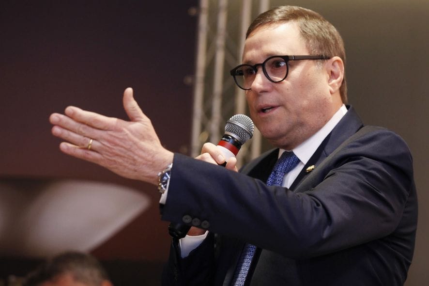 Ex-Casa Civil vê pouca entrega e cobra nova postura de Abilio: “gosta de lacrar, mas tem que ser gestor”