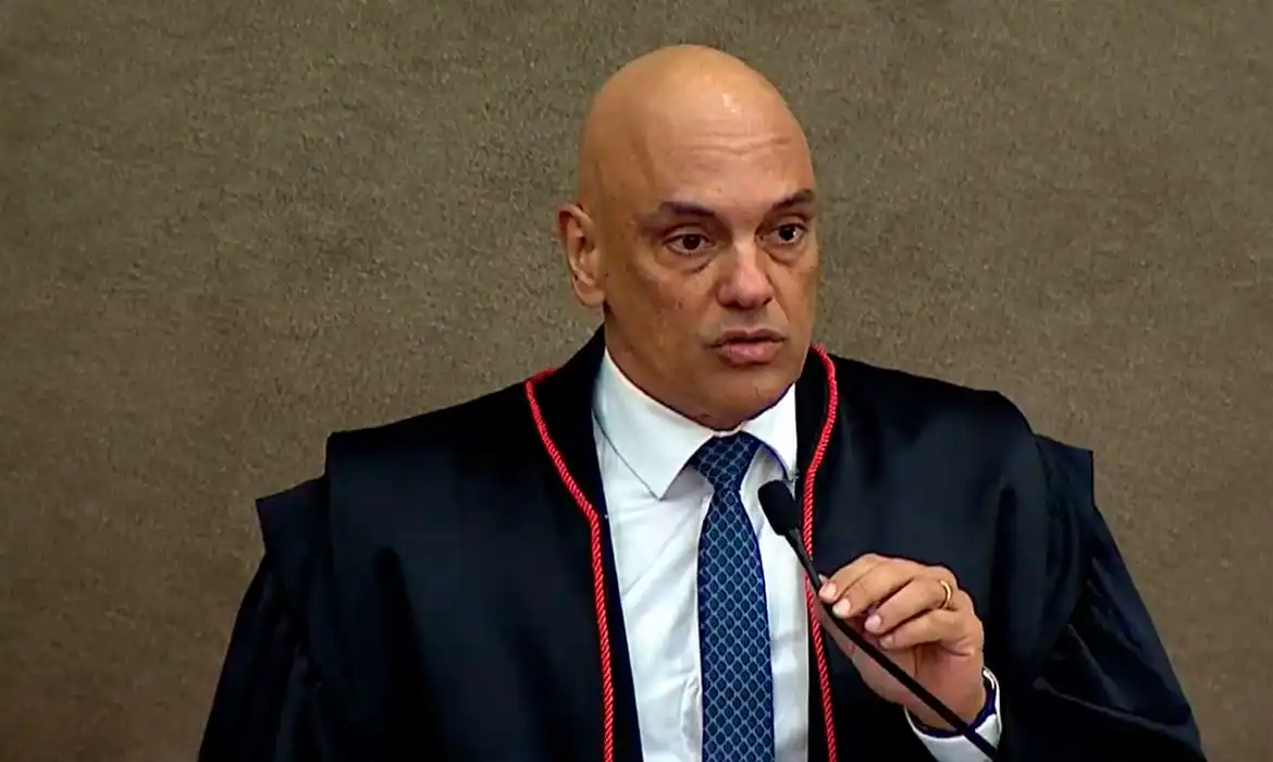 Moraes retira tornozeleira de quatro mato-grossenses e alerta outros sete sobre risco de prisão