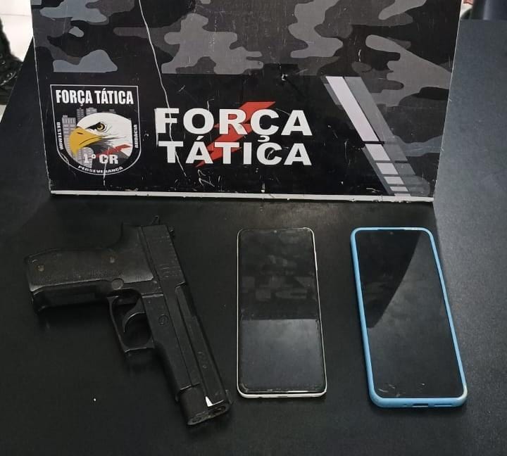 Força Tática apreende menor e prende dois homens suspeitos por roubo de motocicletas